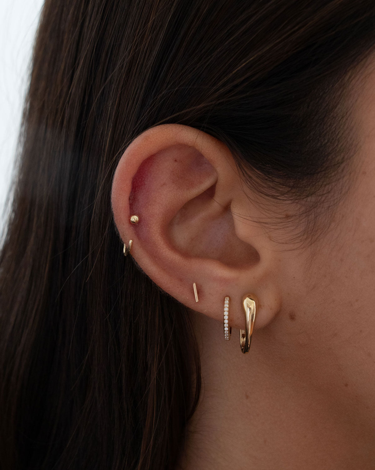 (Single) Crystal Huggie