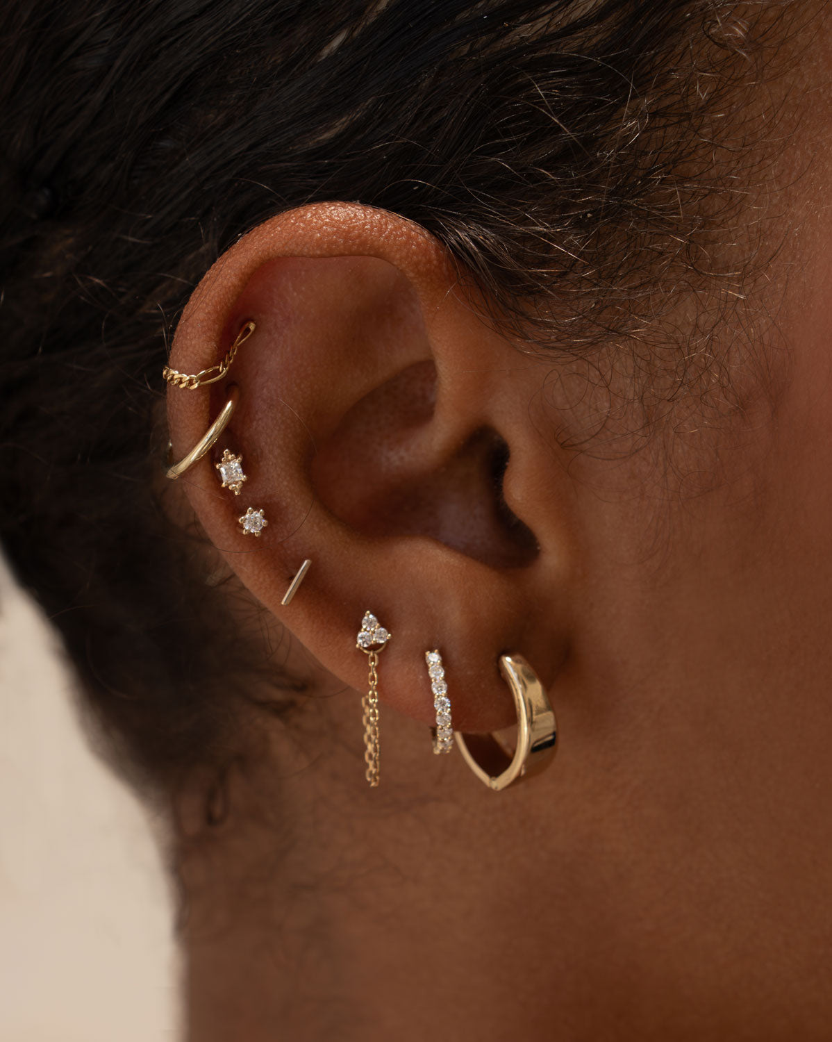 (Pair) Tapered Hoops