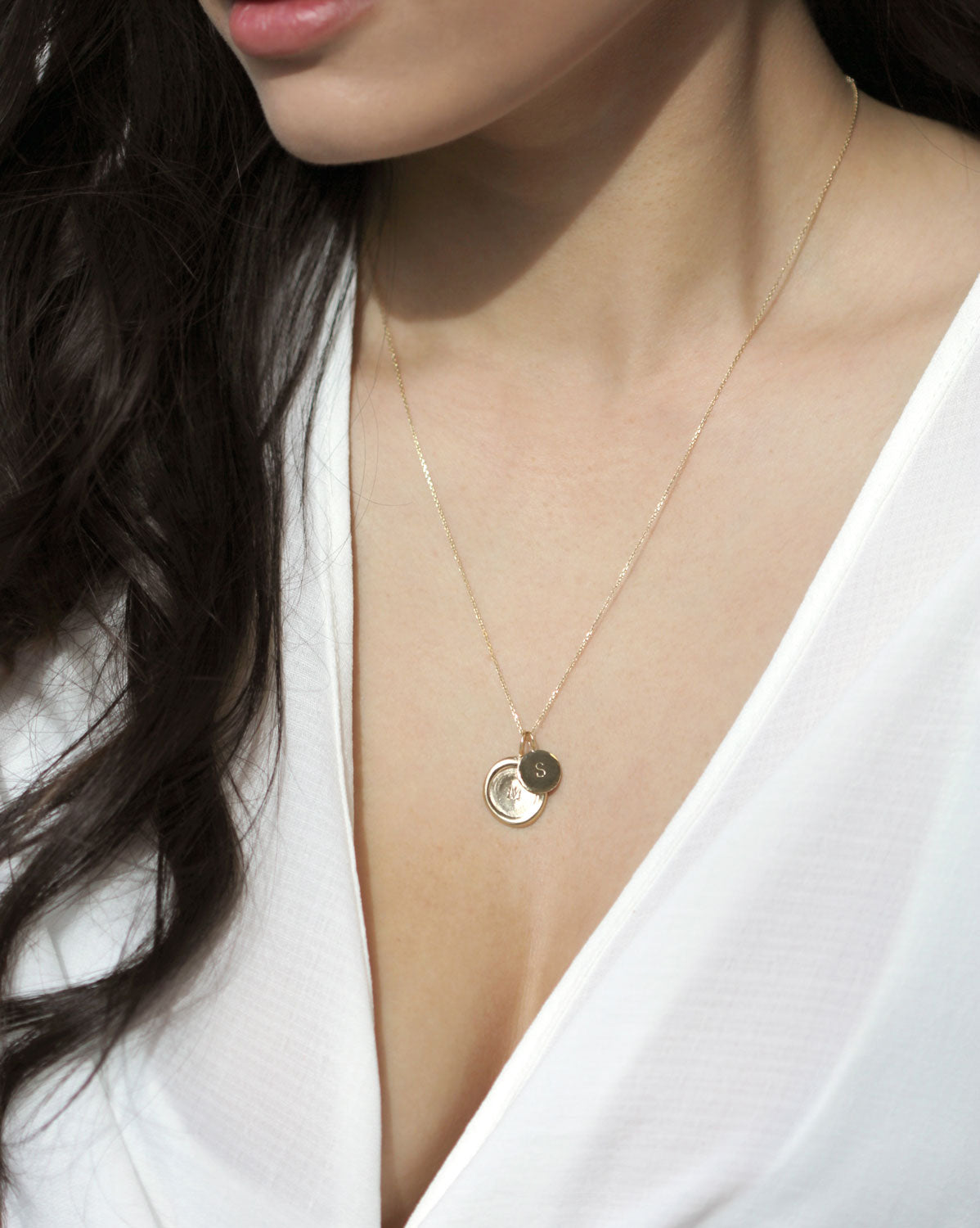 Seal & Halo Necklace Set (Yellow Gold)