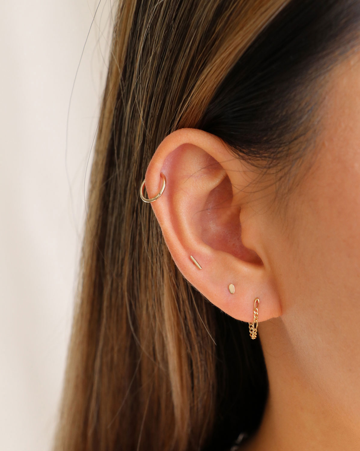 (Single) Molten Dot Stud