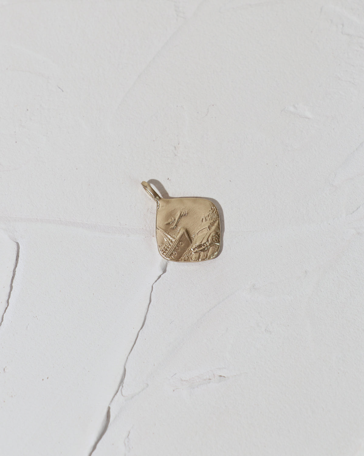 Traveller&#39;s Amulet Pendant